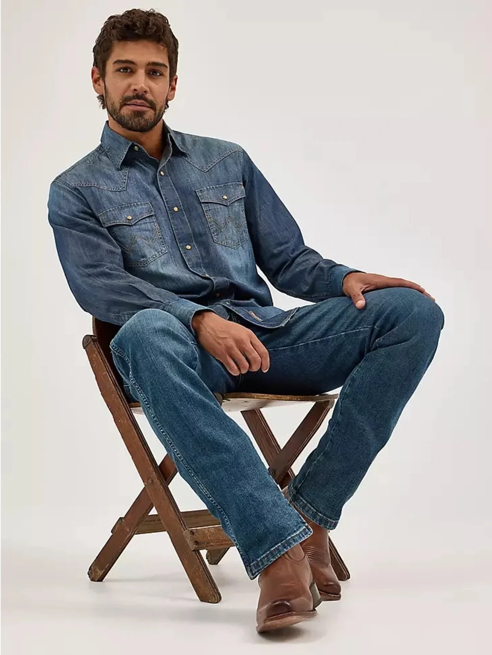 MEN'S WRANGLER RETRO® SLIM FIT STRAIGHT LEG JEAN in Portland medium wash 30/30